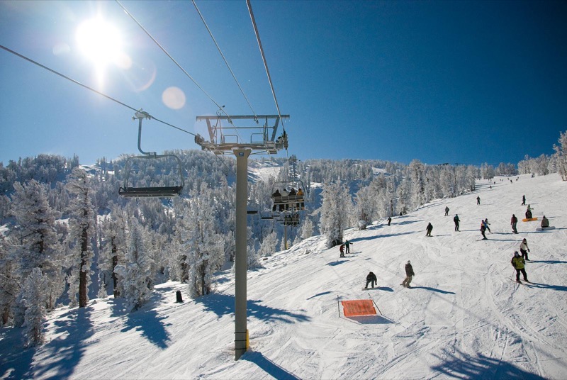 Sierra Nevada ski
